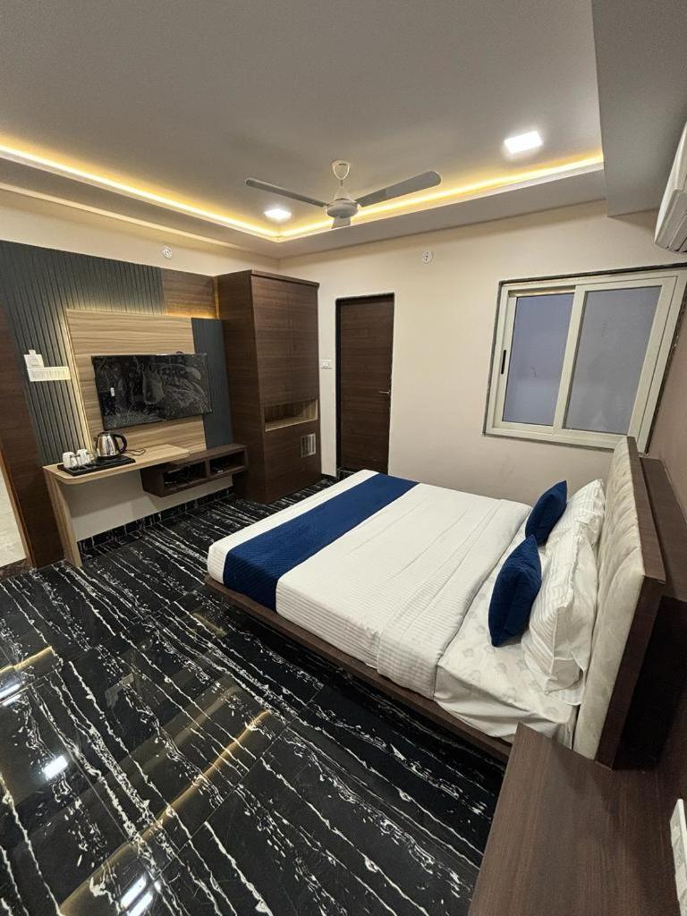 Aura Grande Hotel *